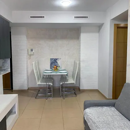 Excelente Apartamento Urani Con Terrasa *